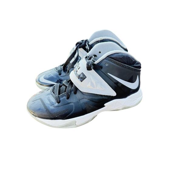 Nike Lebron Soldier 7 Youth Size 4.5 Black Gray Basketball Shoes - Picture 4 of 8